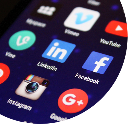 LAbDesign80 11 gestione social network ferrara